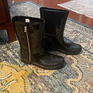 Shiny Black Mid Shin Rain Boots with Gold Zippers